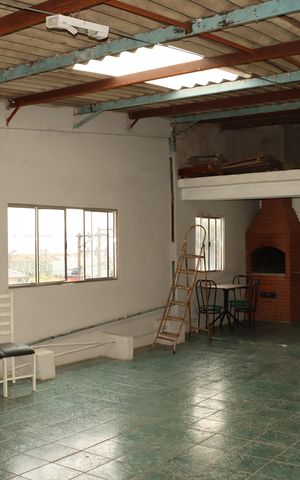Casa para alugar com 126m², 3 quartos e 2 vagasÁrea externa