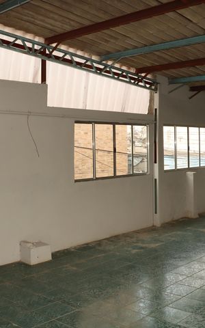 Casa para alugar com 126m², 3 quartos e 2 vagasÁrea externa