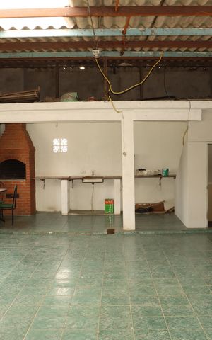Casa para alugar com 126m², 3 quartos e 2 vagasÁrea externa