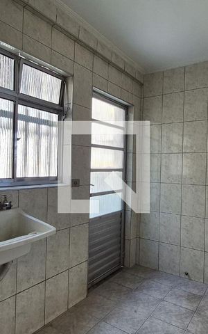 Casa para alugar com 100m², 2 quartos e sem vaga