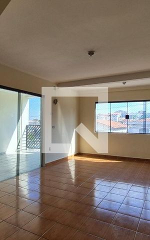 Casa para alugar com 100m², 2 quartos e sem vaga