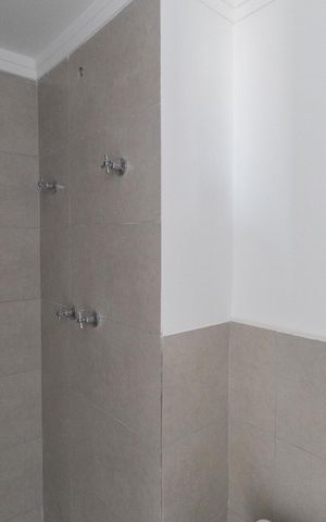Apartamento à venda com 49m², 2 quartos e 1 vaga Apartamento à venda com 49m², 2 quartos e 1 vagaBanheiro