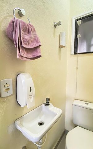 Casa de condomínio à venda com 131m², 2 quartos e 2 vagas Casa de condomínio à venda com 131m², 2 quartos e 2 vagasLavabo