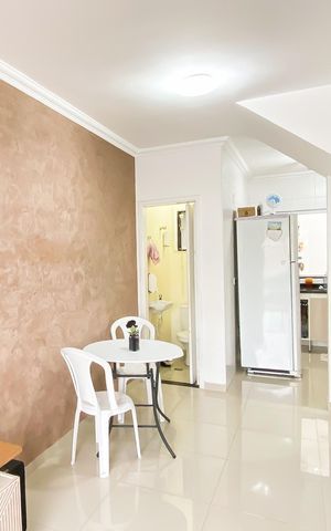 Casa de condomínio à venda com 131m², 2 quartos e 2 vagas Casa de condomínio à venda com 131m², 2 quartos e 2 vagasSala