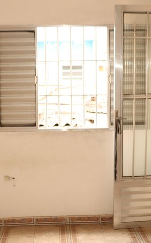 Casa para alugar com 80m², 1 quarto e sem vagaQuarto
