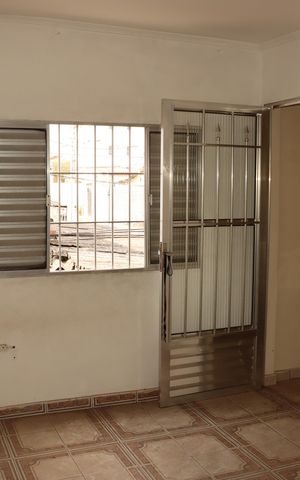 Casa para alugar com 80m², 1 quarto e sem vagaQuarto