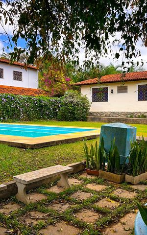Casa à venda com 6950m², 3 quartos e 10 vagas