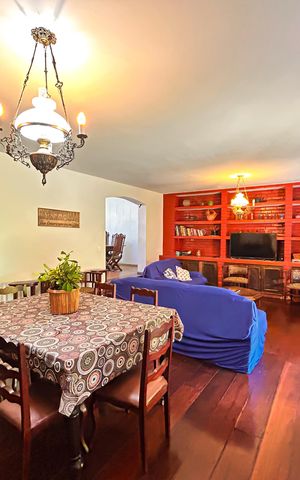 Casa à venda com 6950m², 3 quartos e 10 vagas