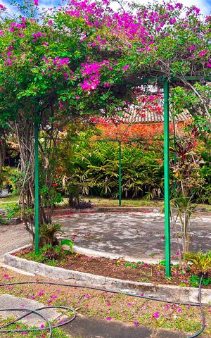 Casa à venda com 6950m², 3 quartos e 10 vagas