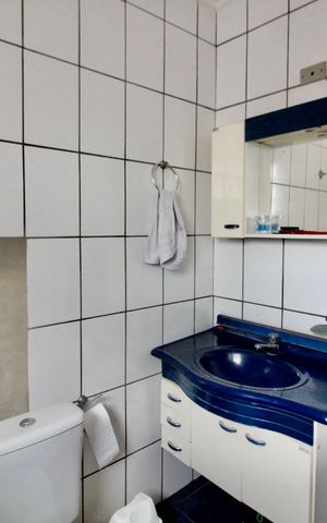 Casa para alugar com 175m², 4 quartos e 2 vagas Casa para alugar com 175m², 4 quartos e 2 vagasBanheiro