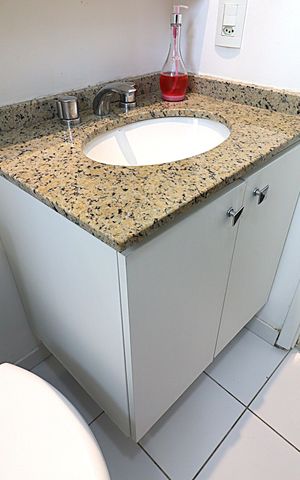 Apartamento à venda com 82m², 2 quartos e 1 vagaBanheiro da Suíte