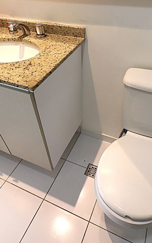 Apartamento à venda com 82m², 2 quartos e 1 vagaBanheiro Social