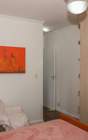 Casa à venda com 219m², 3 quartos e 2 vagas Casa à venda com 219m², 3 quartos e 2 vagasSuíte