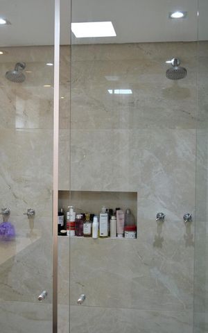 Apartamento à venda com 224m², 4 quartos e 2 vagasBanheiro da Suíte 3