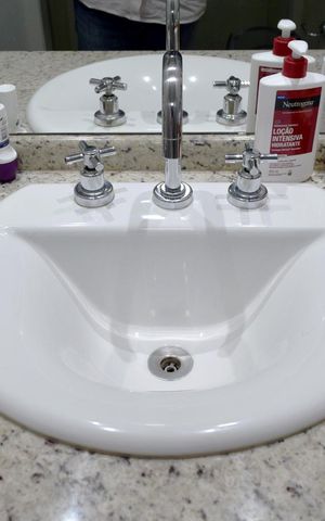 Apartamento à venda com 224m², 4 quartos e 2 vagasBanheiro da Suíte 1