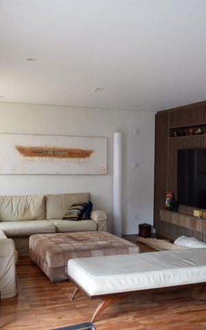 Apartamento à venda com 224m², 4 quartos e 2 vagasSala de Estar
