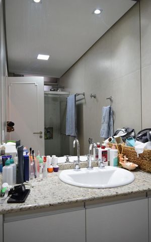 Apartamento à venda com 224m², 4 quartos e 2 vagasBanheiro da Suíte 1