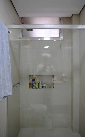 Apartamento à venda com 224m², 4 quartos e 2 vagasBanheiro da Suíte 1