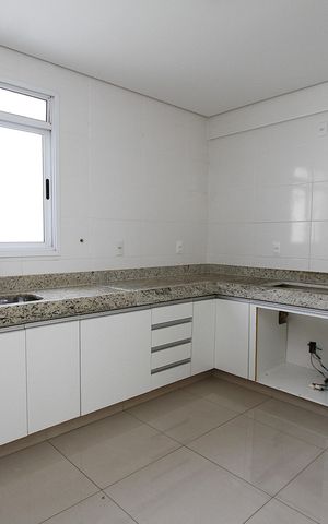 Apartamento para alugar com 110m², 3 quartos e 3 vagasCozinha