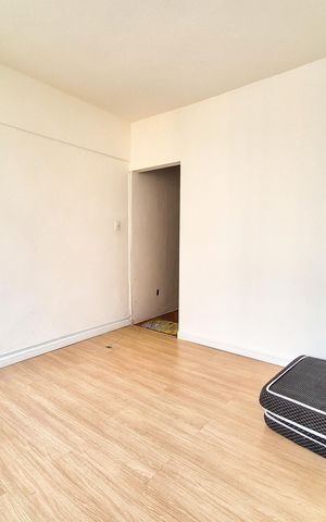 Studio para alugar com 30m², 1 quarto e sem vaga Studio para alugar com 30m², 1 quarto e sem vagaQuarto