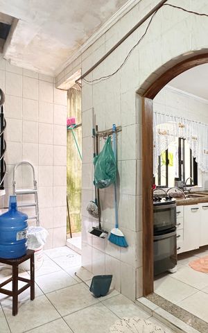 Casa à venda com 250m², 6 quartos e 2 vagasÁrea de Serviço