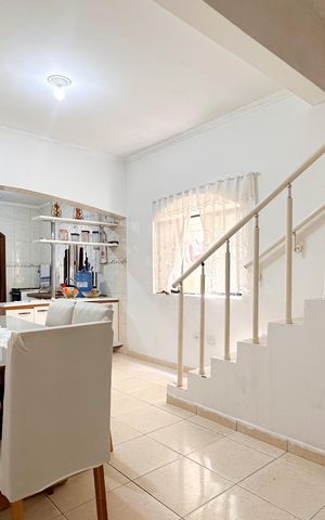 Casa à venda com 250m², 6 quartos e 2 vagasCopa