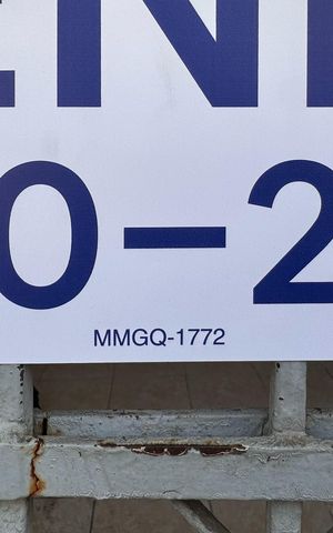 Casa à venda com 250m², 6 quartos e 2 vagasMMGQ-1772