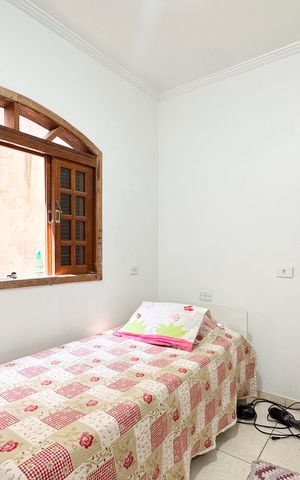 Casa à venda com 250m², 6 quartos e 2 vagasQuarto 2