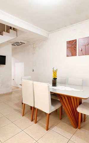 Casa à venda com 250m², 6 quartos e 2 vagasCopa