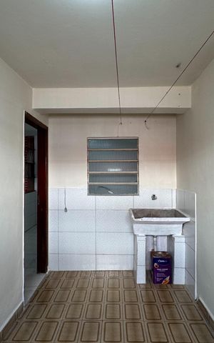 Casa para alugar com 70m², 2 quartos e sem vagaÁrea de Serviço