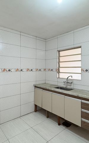 Casa para alugar com 70m², 2 quartos e sem vagaCozinha 