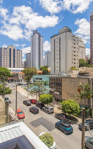 Apartamento à venda com 208m², 4 quartos e 4 vagas Apartamento à venda com 208m², 4 quartos e 4 vagasVista