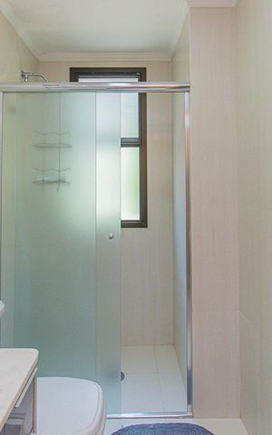 Apartamento à venda com 208m², 4 quartos e 4 vagas Apartamento à venda com 208m², 4 quartos e 4 vagasBanheiro