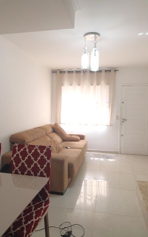 Casa de condomínio para alugar com 65m², 2 quartos e 1 vagaSala