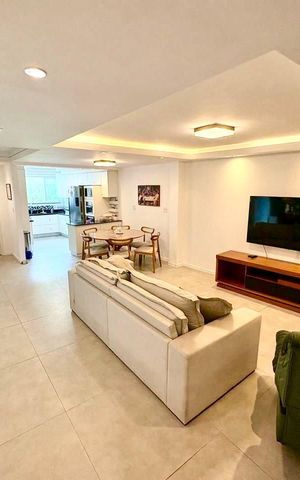 Casa de condomínio à venda com 500m², 5 quartos e 3 vagas Casa de condomínio à venda com 500m², 5 quartos e 3 vagasSala