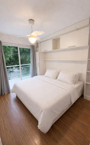 Casa de condomínio à venda com 500m², 5 quartos e 3 vagas Casa de condomínio à venda com 500m², 5 quartos e 3 vagasQuarto