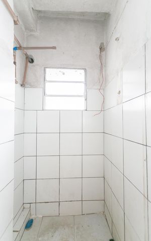 Casa para alugar com 30m², 1 quarto e sem vaga Casa para alugar com 30m², 1 quarto e sem vagaBanheiro