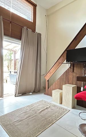 Casa para alugar com 39m², 1 quarto e 1 vaga Casa para alugar com 39m², 1 quarto e 1 vagaSala