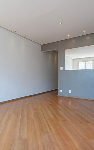 Apartamento à venda com 73m², 2 quartos e 1 vaga Apartamento à venda com 73m², 2 quartos e 1 vagaSala