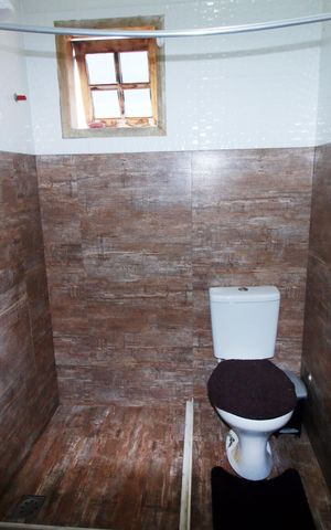 Casa à venda com 217m², 4 quartos e 4 vagasBanheiro Social