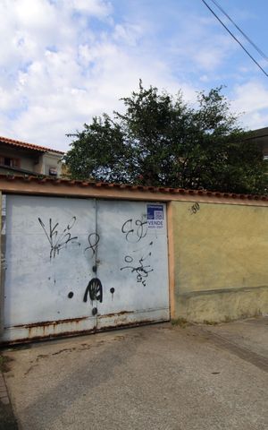 Casa à venda com 217m², 4 quartos e 4 vagasFachada da casa