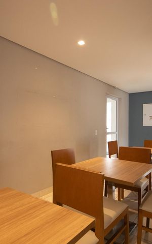 Apartamento à venda com 47m², 2 quartos e 1 vaga Apartamento à venda com 47m², 2 quartos e 1 vagaÁrea comum - Salão de festas