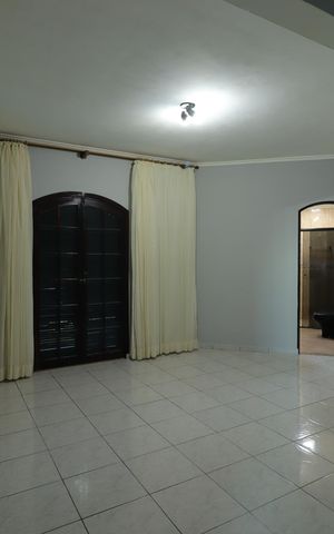 Casa de condomínio para alugar com 78m², 3 quartos e 2 vagasSuíte