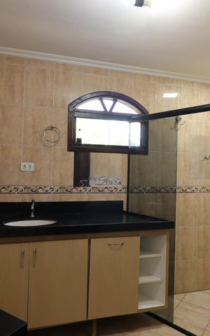 Casa de condomínio para alugar com 78m², 3 quartos e 2 vagasBanheiro da Suíte