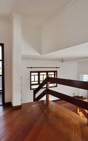 Casa para alugar com 300m², 3 quartos e 4 vagas Casa para alugar com 300m², 3 quartos e 4 vagasSala 1