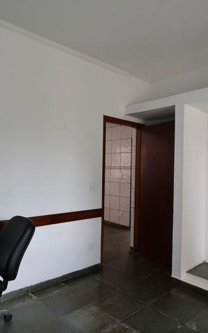Casa para alugar com 300m², 3 quartos e 4 vagas Casa para alugar com 300m², 3 quartos e 4 vagasEscritório