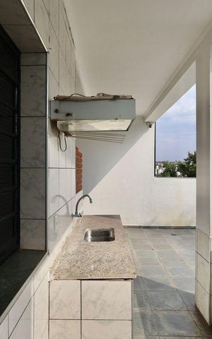 Casa para alugar com 300m², 3 quartos e 4 vagas Casa para alugar com 300m², 3 quartos e 4 vagasQuintal