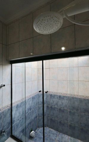 Casa para alugar com 300m², 3 quartos e 4 vagas Casa para alugar com 300m², 3 quartos e 4 vagasBanheiro da Suíte