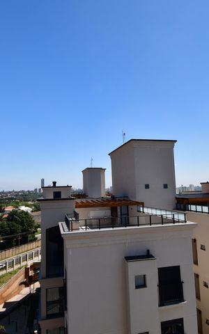 Apartamento à venda com 166m², 3 quartos e 2 vagasVista