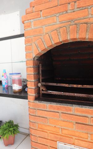 Casa à venda com 162m², 3 quartos e 2 vagasLavanderia e Lazer